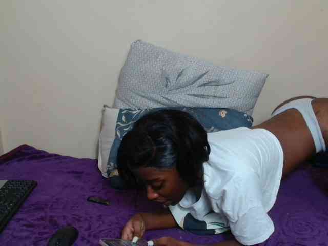 AfricanMelanin webcam