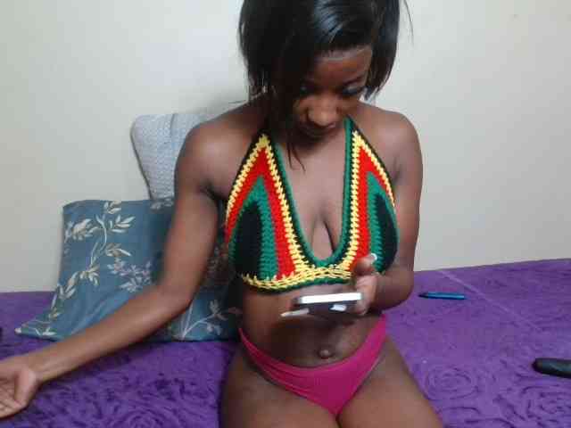 AfricanMelanin webcam