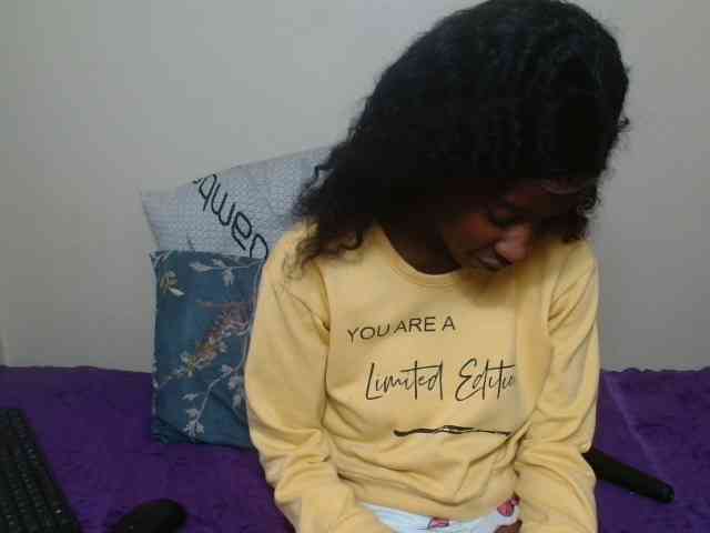 AfricanMelanin webcam