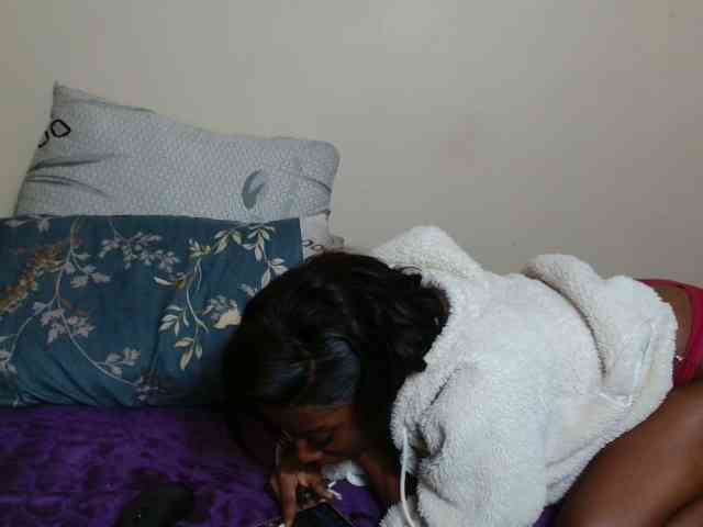 AfricanMelanin webcam