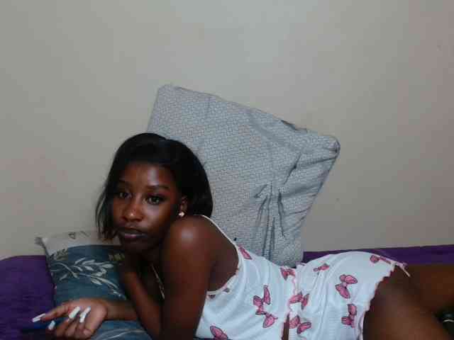 AfricanMelanin webcam