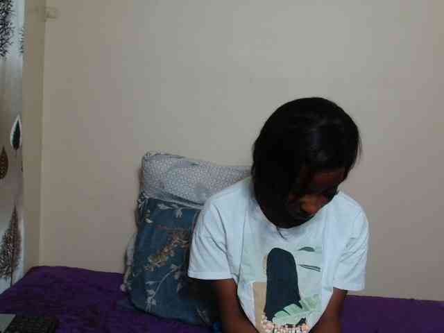 AfricanMelanin webcam