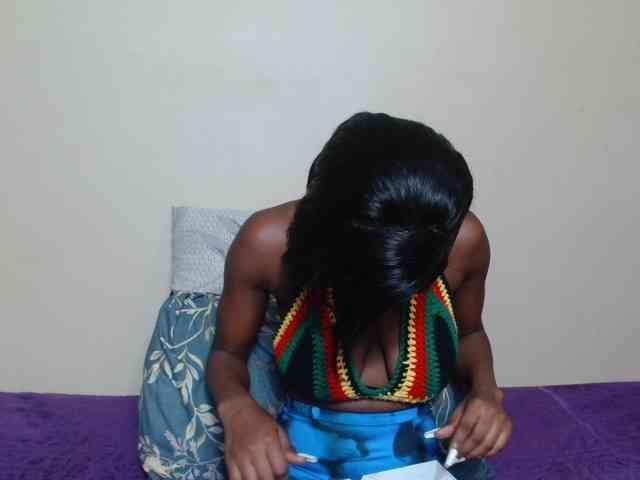 AfricanMelanin webcam