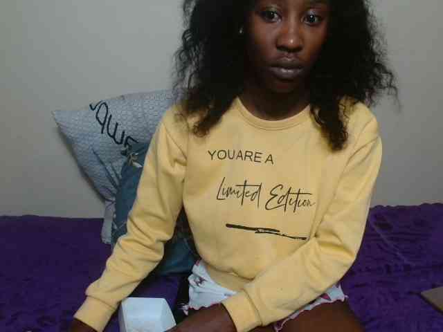 AfricanMelanin webcam