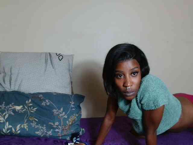 AfricanMelanin webcam