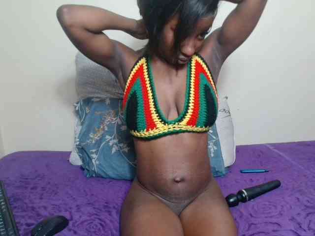 AfricanMelanin webcam