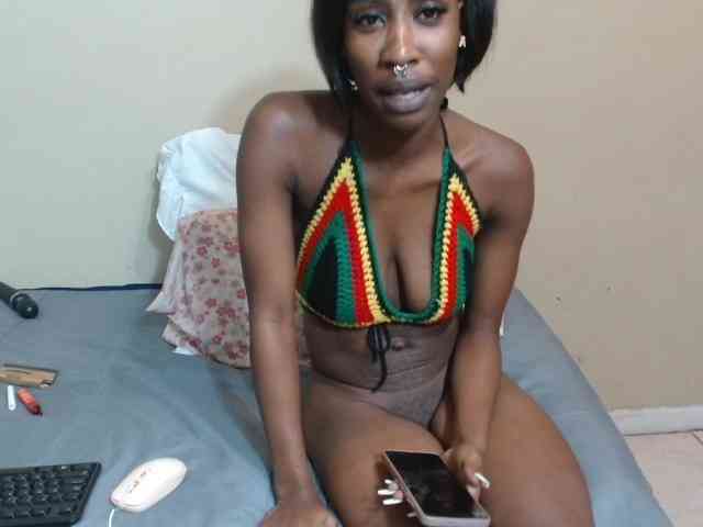 AfricanMelanin webcam