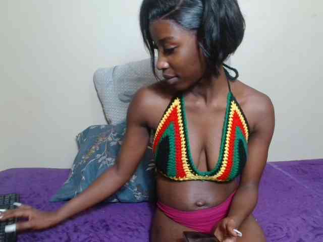 AfricanMelanin webcam