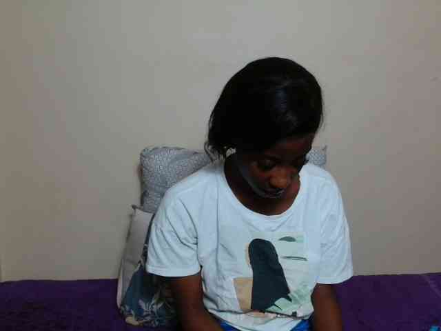 AfricanMelanin webcam