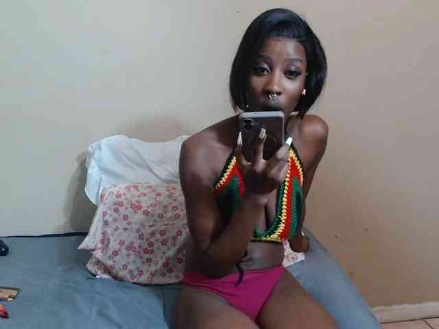 AfricanMelanin webcam