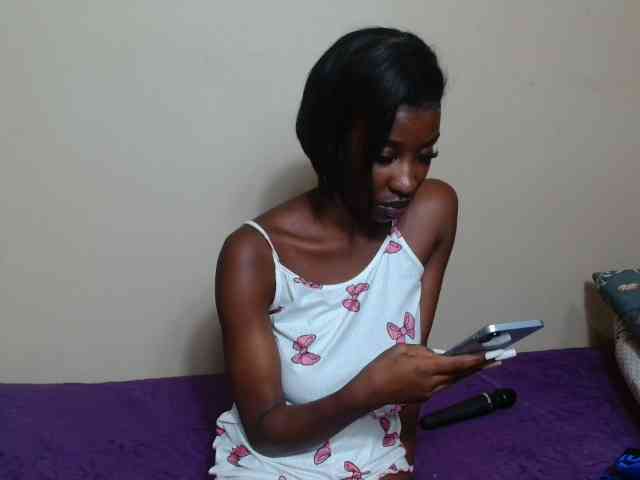 AfricanMelanin webcam