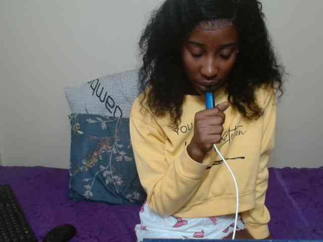 AfricanMelanin webcam