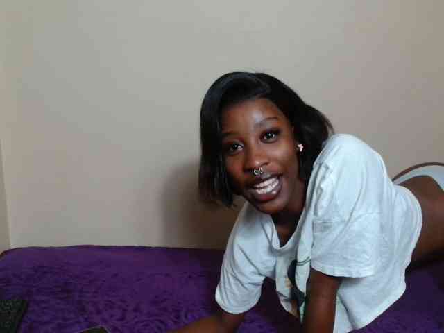 AfricanMelanin webcam