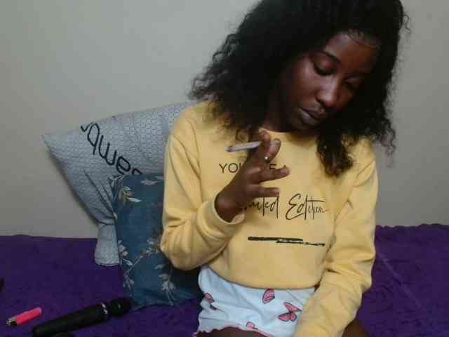 AfricanMelanin webcam