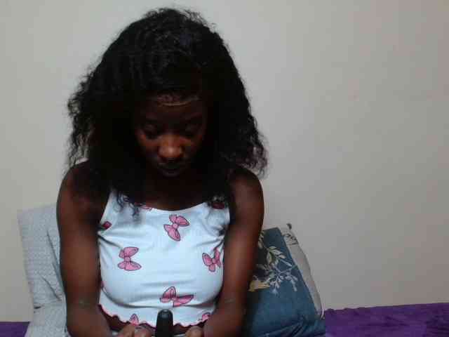 AfricanMelanin webcam