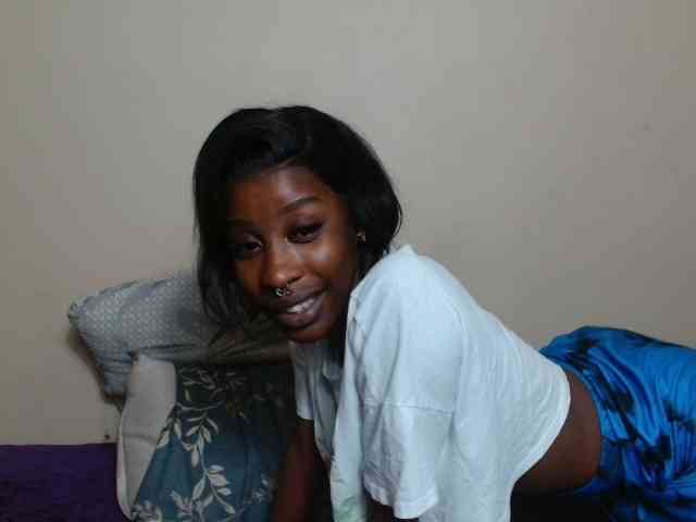 AfricanMelanin webcam