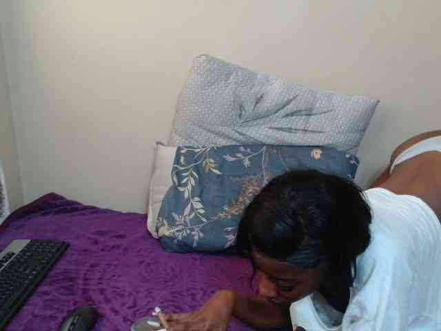 AfricanMelanin webcam