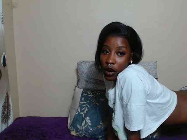 AfricanMelanin webcam