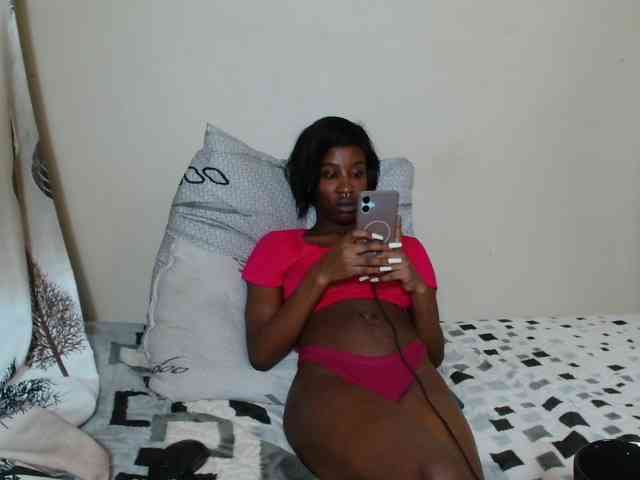 AfricanMelanin webcam