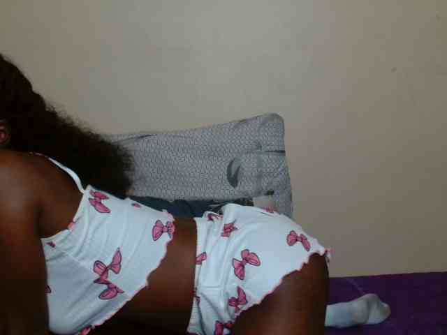 AfricanMelanin webcam