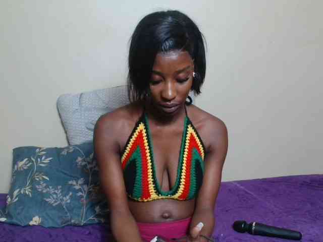 AfricanMelanin webcam