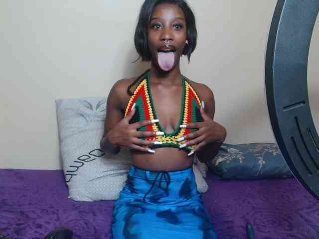 AfricanMelanin webcam