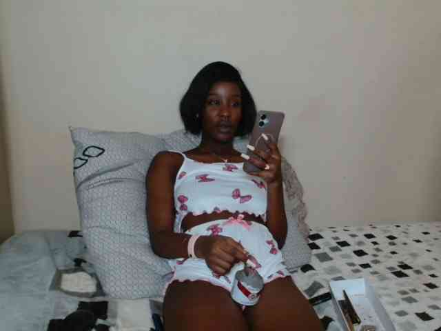 AfricanMelanin webcam