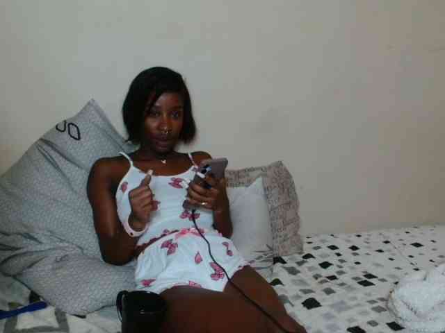AfricanMelanin webcam