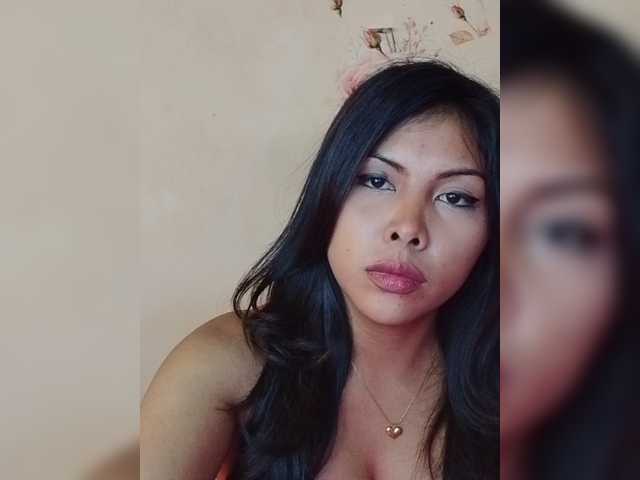 Doudou261 live cam on BongaCams