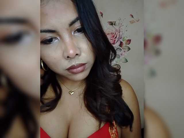 Doudou261 live cam on BongaCams