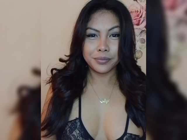 Doudou261 live cam on BongaCams