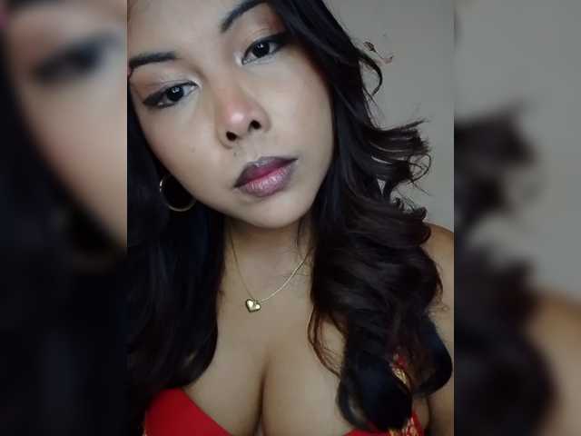 Doudou261 live webcam show