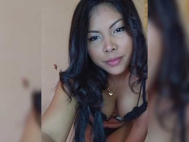 Doudou261 live cam on BongaCams