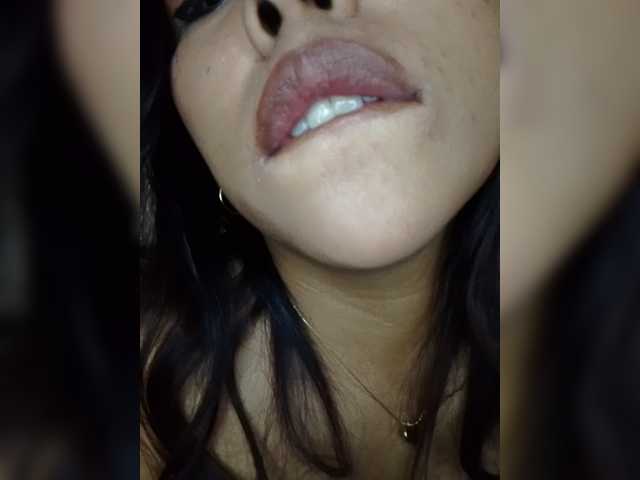Doudou261 live cam on BongaCams