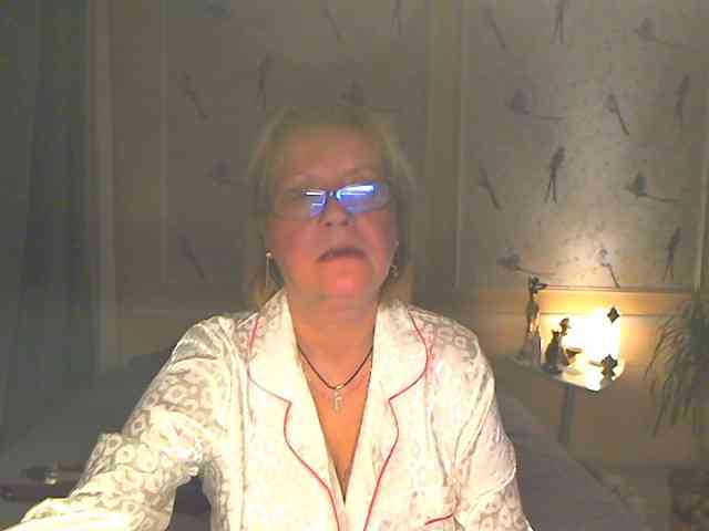 Anessa7321 Anessa7321