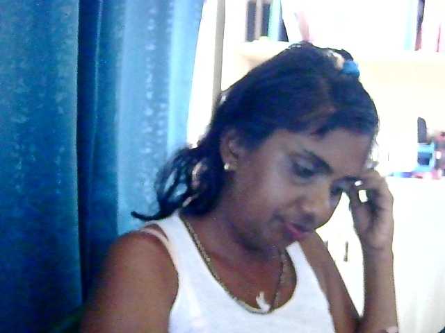 Anshia live webcam show