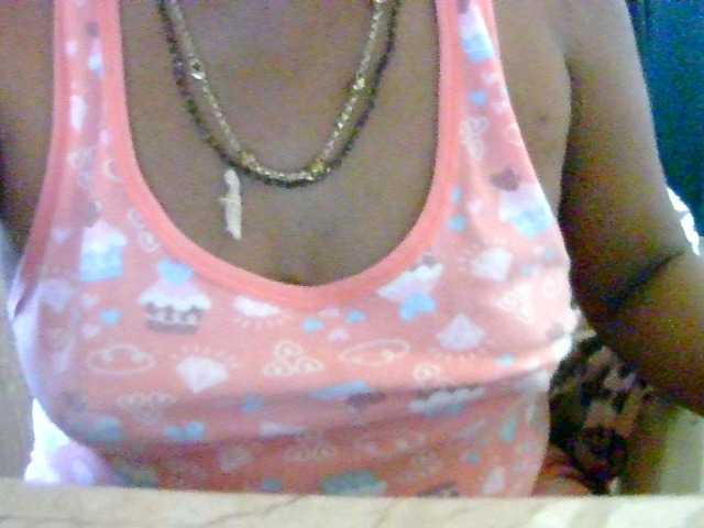Anshia, live now on BongaCams