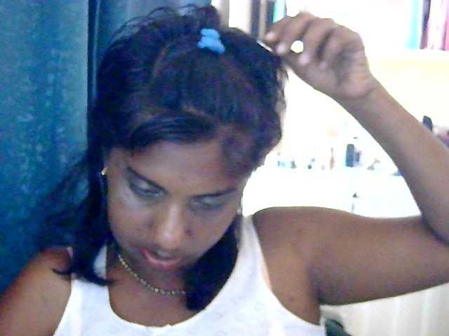 Anshia live webcam show