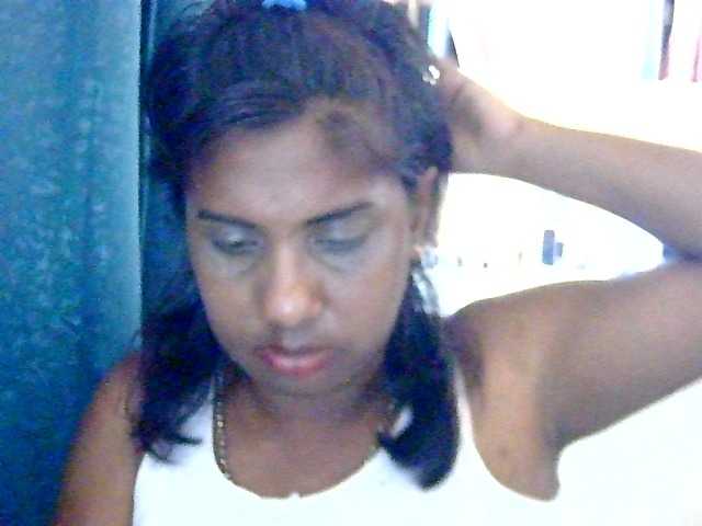 Anshia live webcam show
