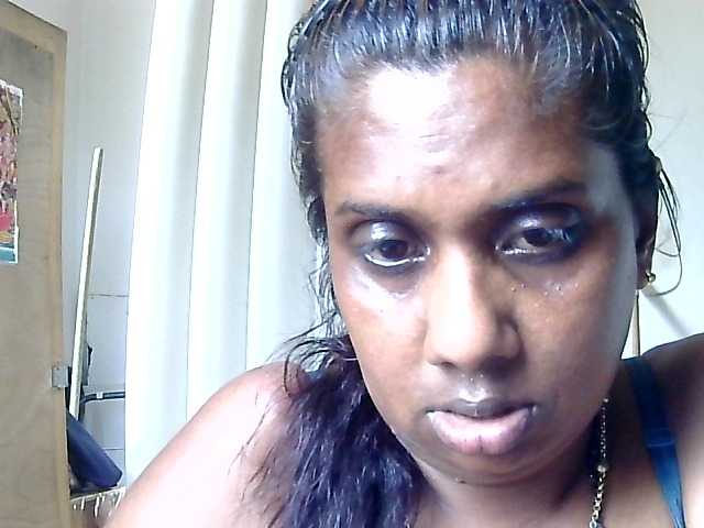Anshia live cam on BongaCams