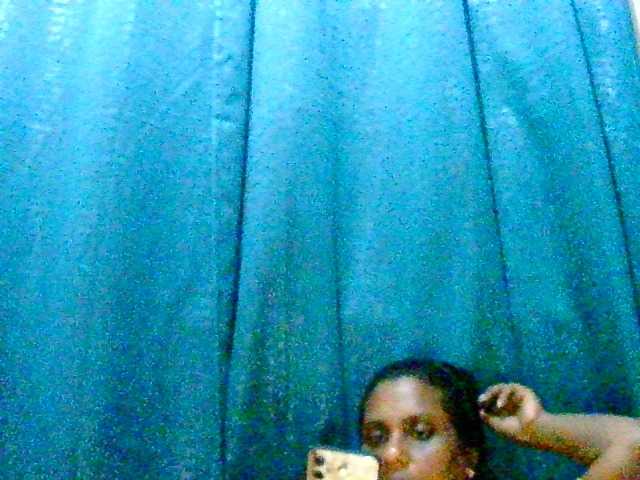 Anshia live cam on BongaCams