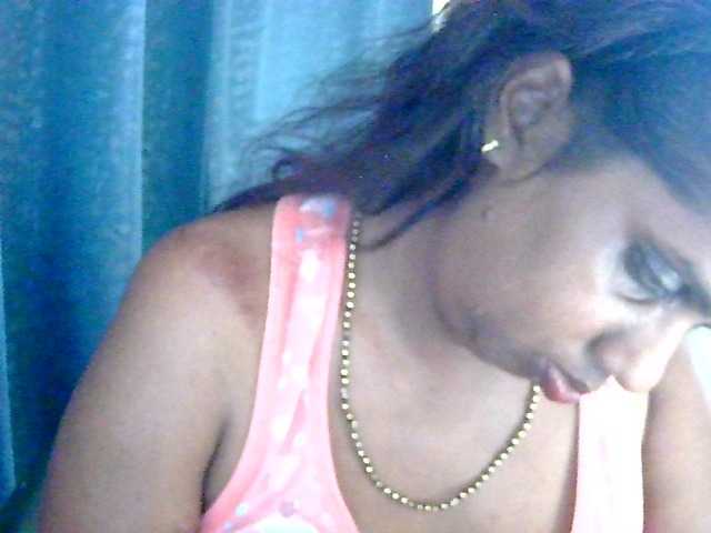 Anshia live cam on BongaCams