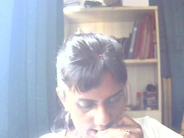 Anshia live cam on BongaCams