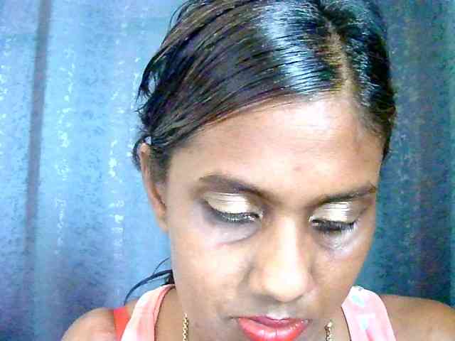 Model: Anshia