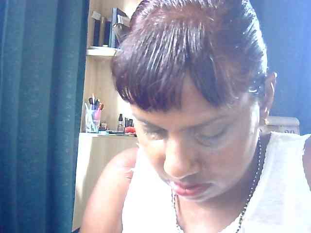 Model: Anshia