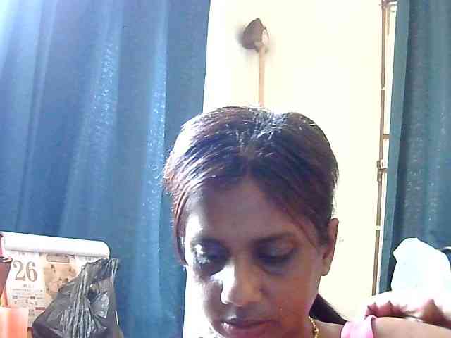 Anshia Live Webcam on BongaCams