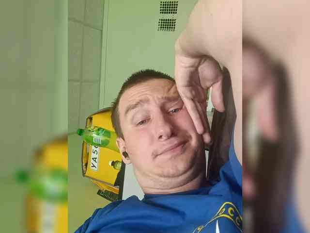 SlavaOlegovich22 Sex Cam Show