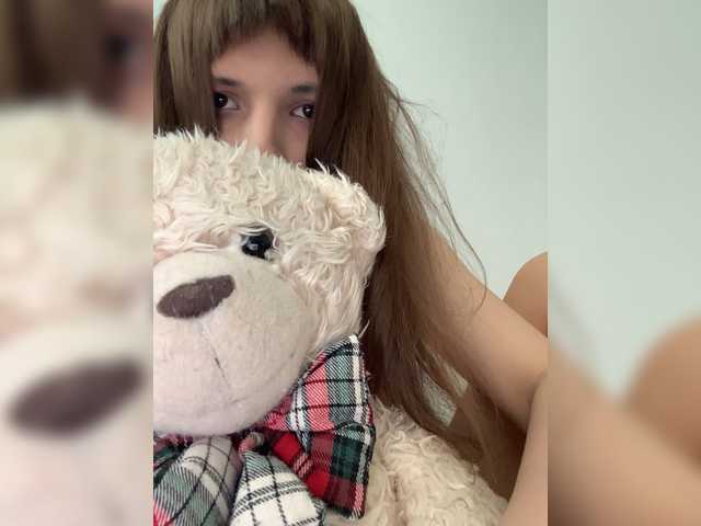 Velune live webcam show