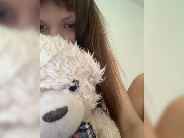 Velune live webcam show