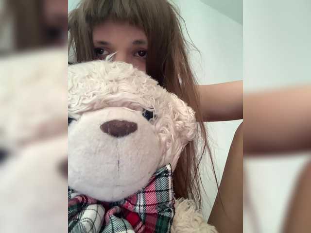 Velune live webcam show